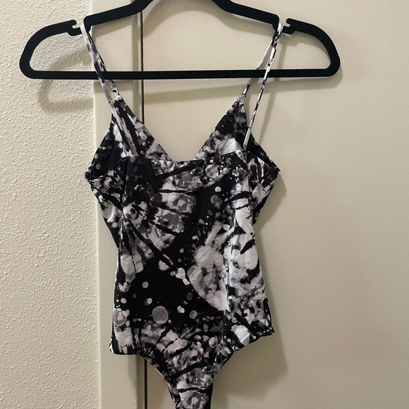 MAI EVERYDAY BODYSUIT - Picture 3 of 4